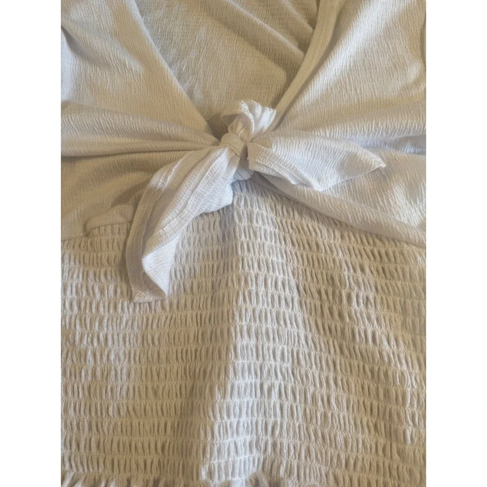 Abercrombie‎ & Fitch White Tie Front Smocked Puff Sleeve Top Medium